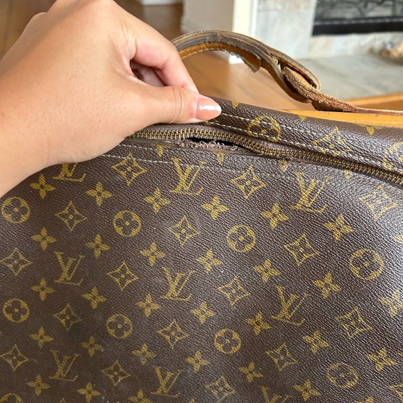 Louis Vuitton Vintage Suitcase - Picture 13 of 16